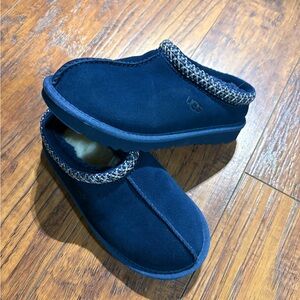 NWOB UGG Tasmans size 12C blue slips ons